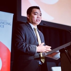 Meet your Posher, Raymond